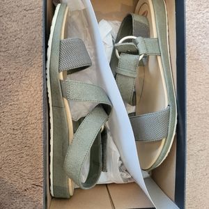 Dr. Scholls sandals. Size 8.